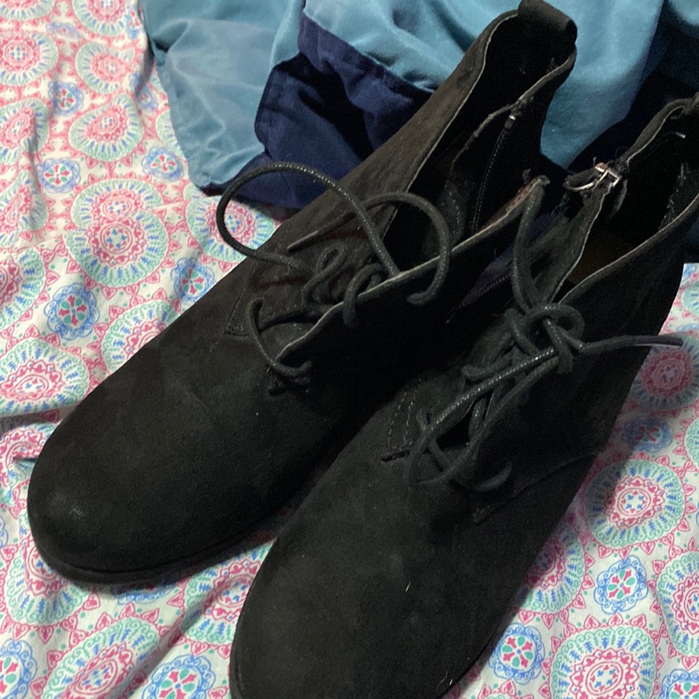 heeled boots